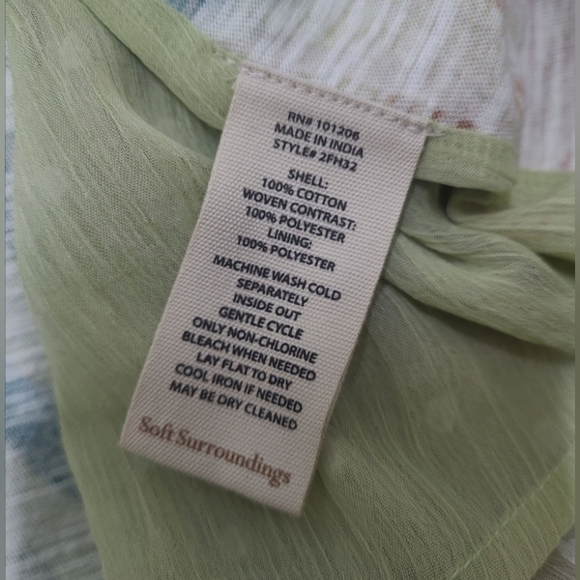 Soft Surroundings Elena Tropical Floral Mix Media Tunic Top Size Medium - Picture 6 of 15